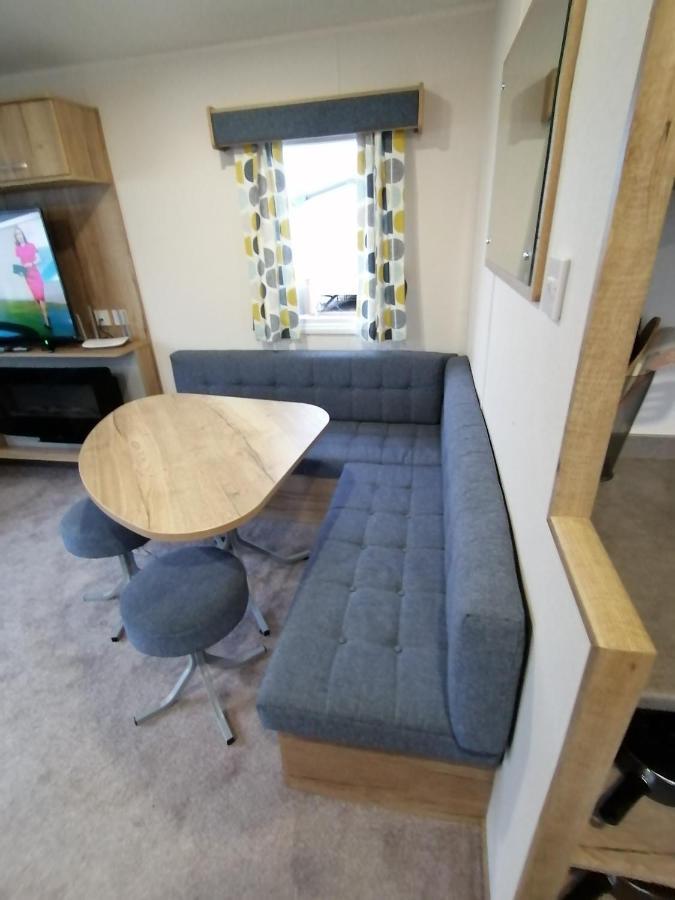 69R Seawick 2 Bedroom Caravan . New For 2022 Saint Osyth 외부 사진